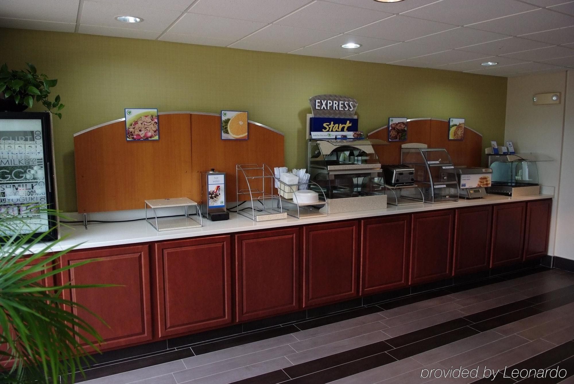 Holiday Inn Express Hotel & Suites Blythewood By Ihg Eksteriør billede