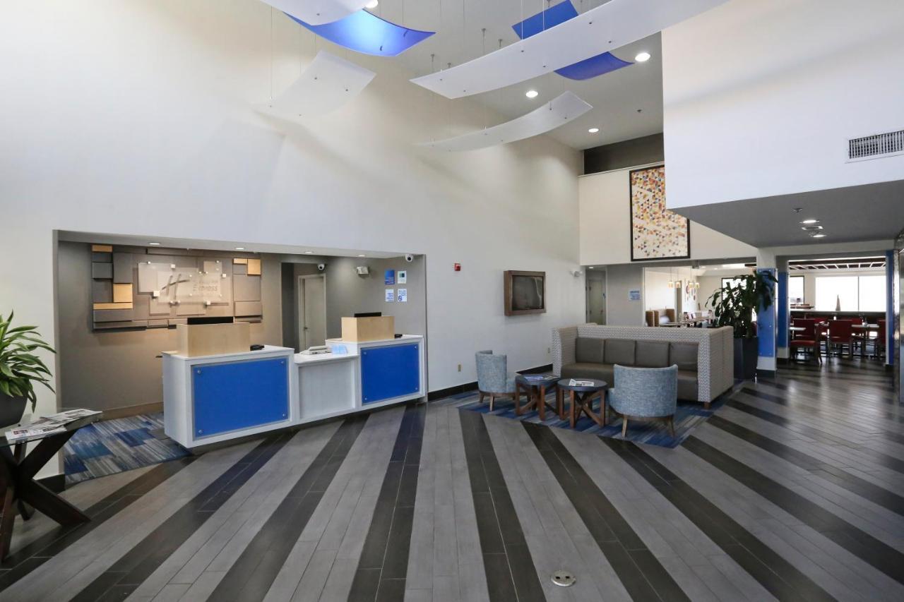 Holiday Inn Express Hotel & Suites Blythewood By Ihg Eksteriør billede